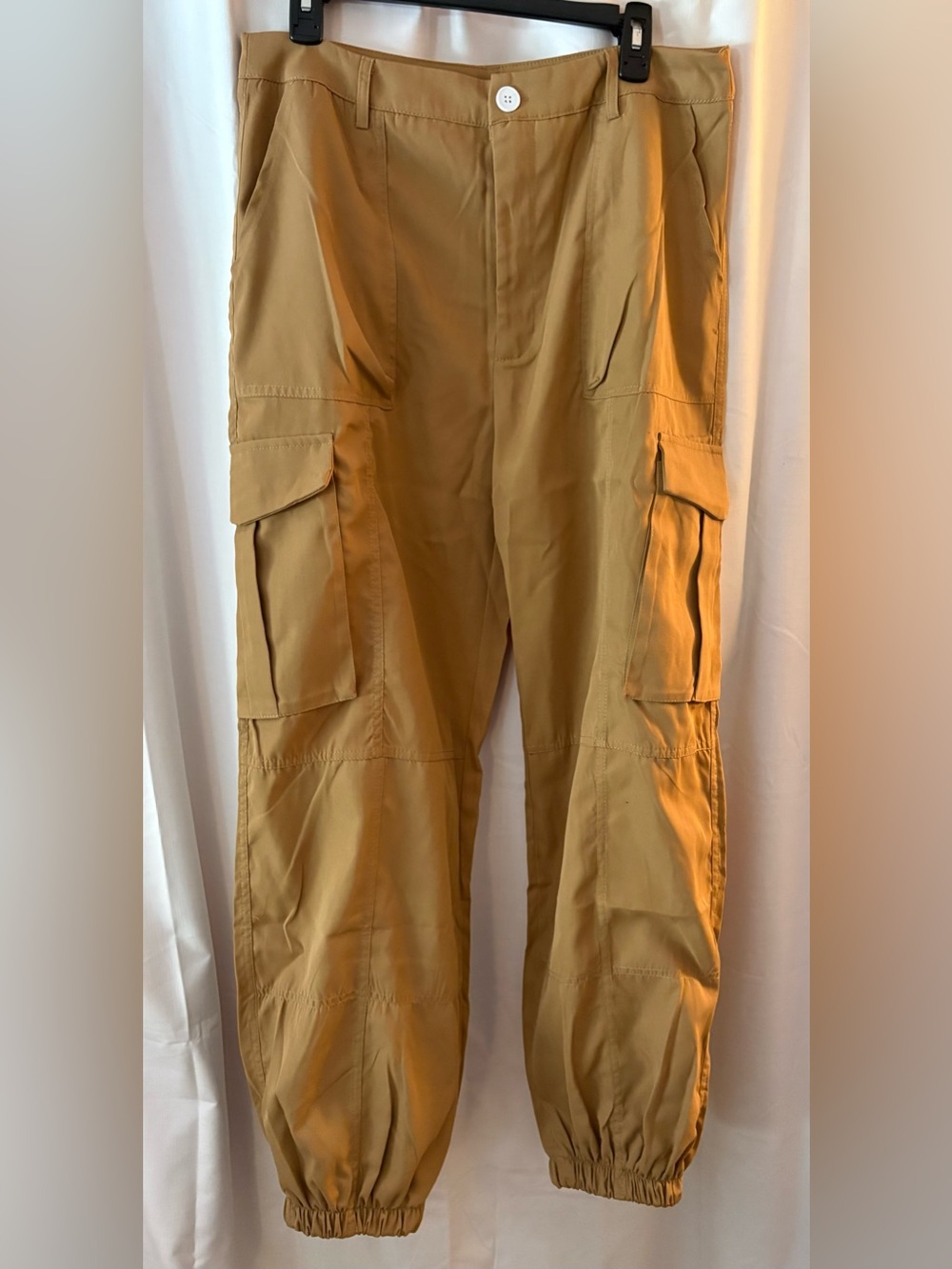 Unbranded Women’s Golden Khaki Cargo Trousers w/Elastic Ankle Hem; Size XL